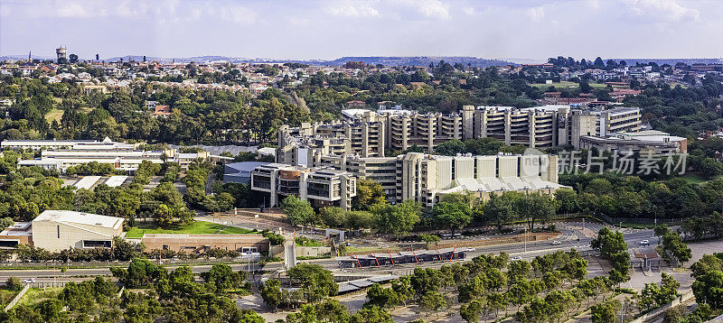 约翰内斯堡大学(UJ)