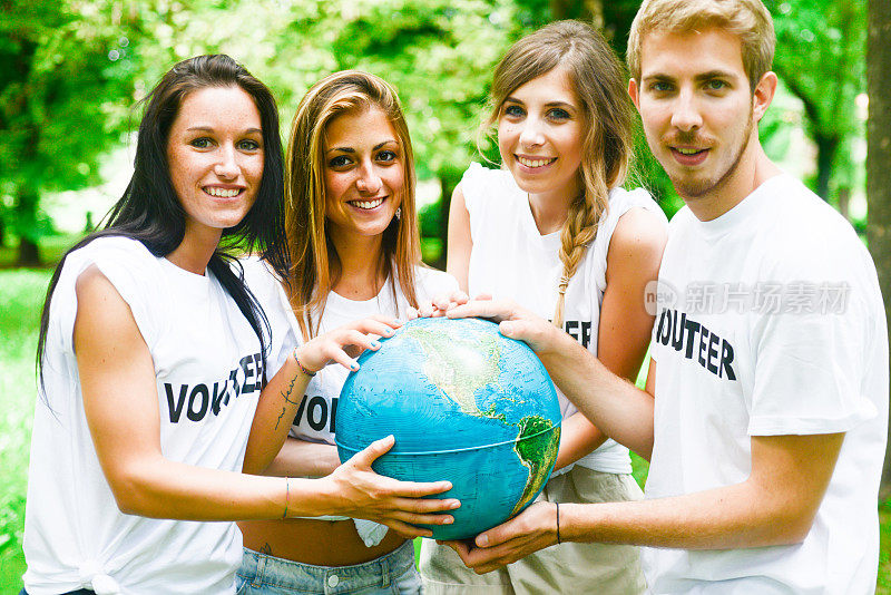 志愿者和全球