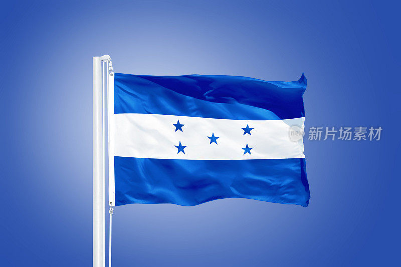 蓝天下飘扬的洪都拉斯国旗