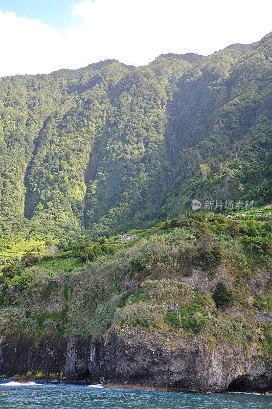 塞萨尔-马德拉地区的海岸