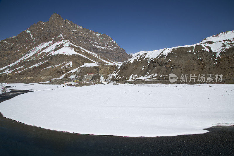 冰雪覆盖的喜马拉雅山脉