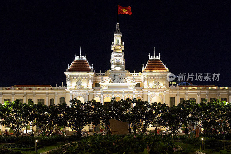 胡志明市政厅的夜晚