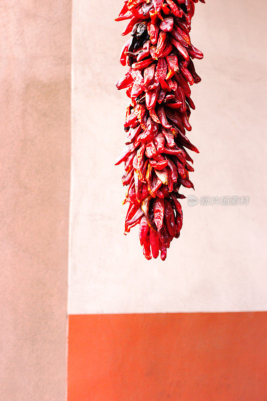 新墨西哥州:红辣椒俱乐部和彩色墙