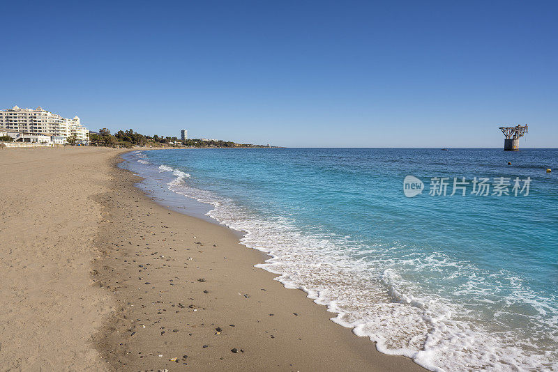 马拉加太阳海岸的玛贝拉海滩