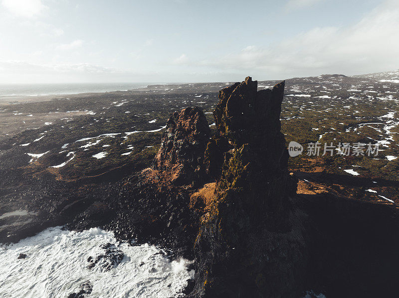 冰岛Londrangar玄武岩悬崖Snaefellsnes海岸