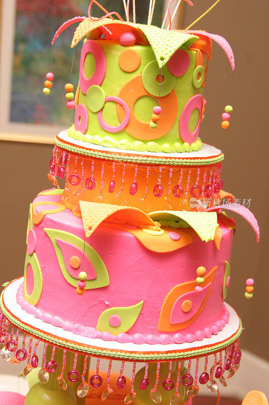 色彩独特的婚礼蛋糕