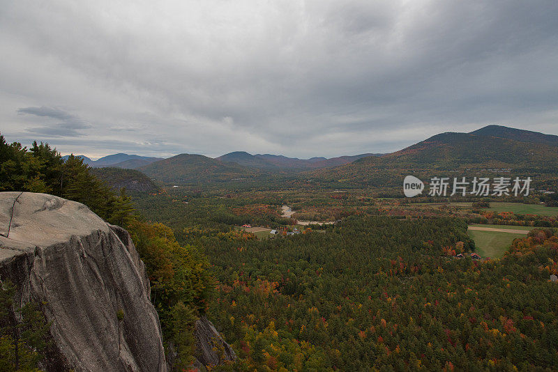 新罕布什尔州的山景