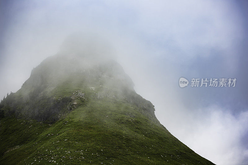 云中山顶全景