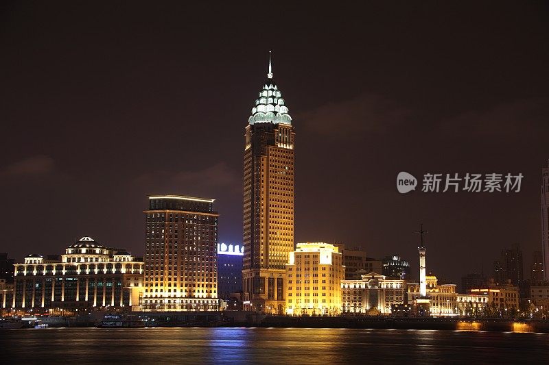 晚上的上海外滩