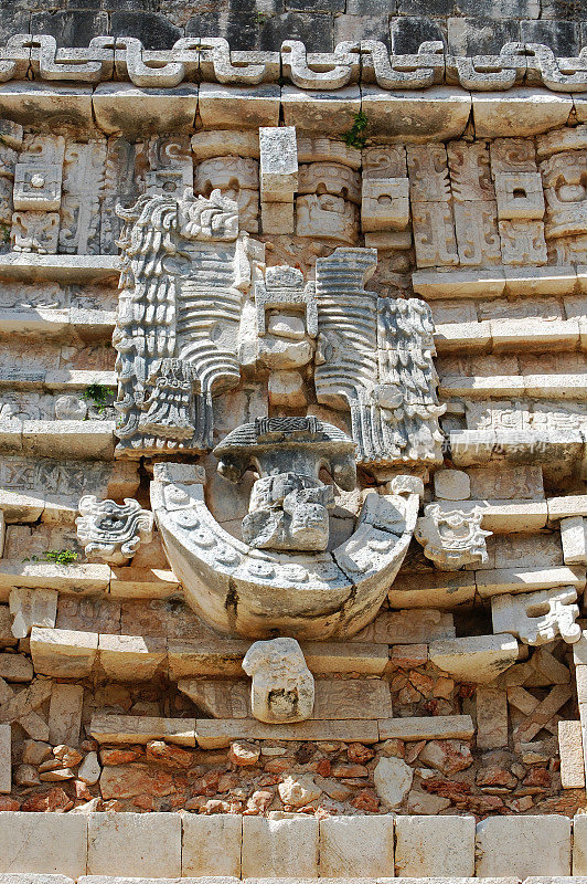 墨西哥总督宫殿石雕艺术结构入口