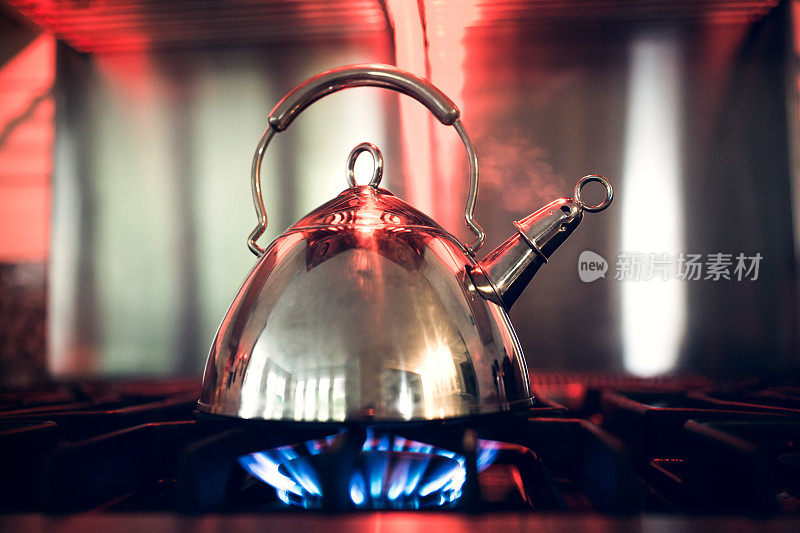 煤气灶和茶壶