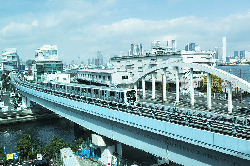 日本东京港区的地铁