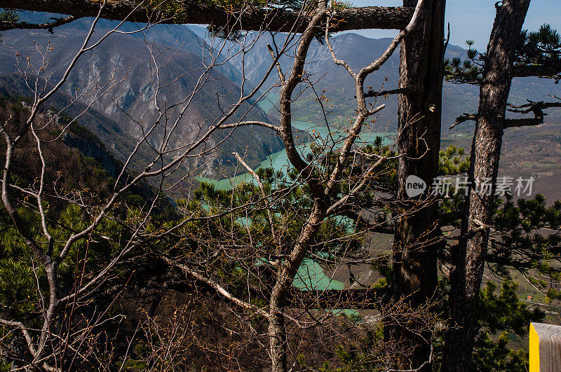 德里纳峡谷