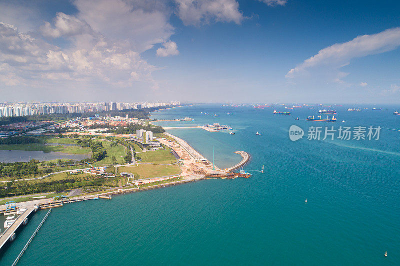 鸟瞰图新加坡天际线和滨海湾全景，码头是新加坡的经济中心，这里有新加坡中心的所有建筑