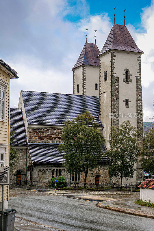 卑尔根历史中心的圣玛丽教堂
