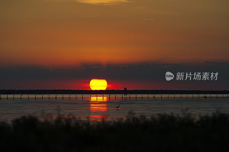 波河三角洲的日落