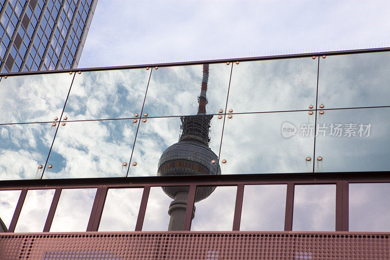 柏林电视塔的镜子