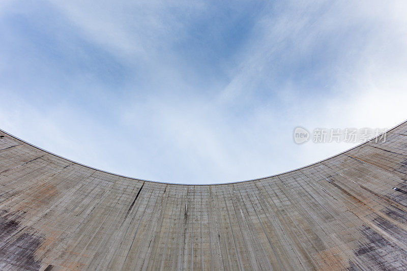 大型水坝