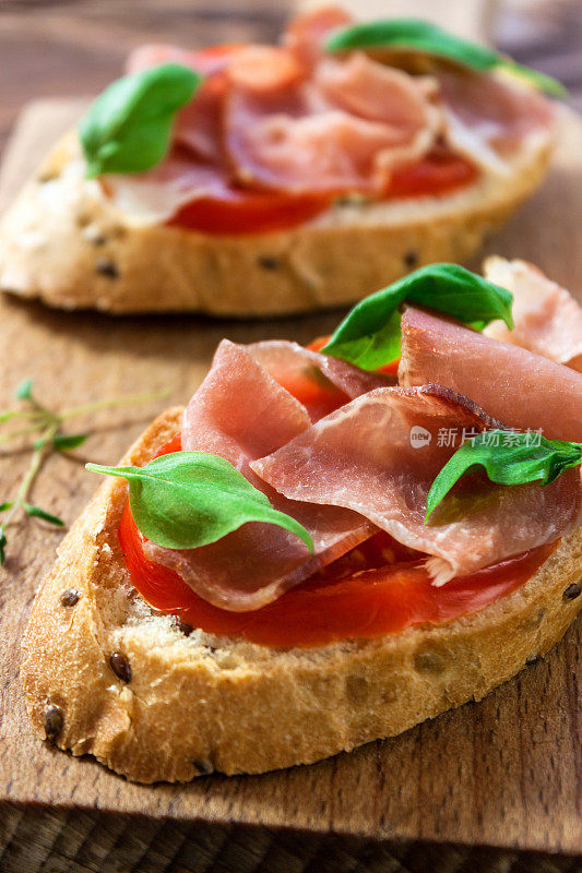 火腿Bruschetta