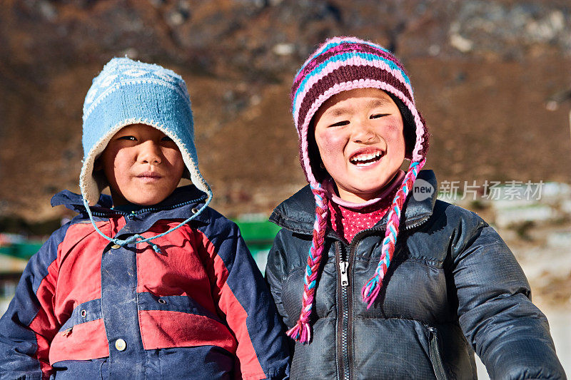 尼泊尔男孩，Khumjung村