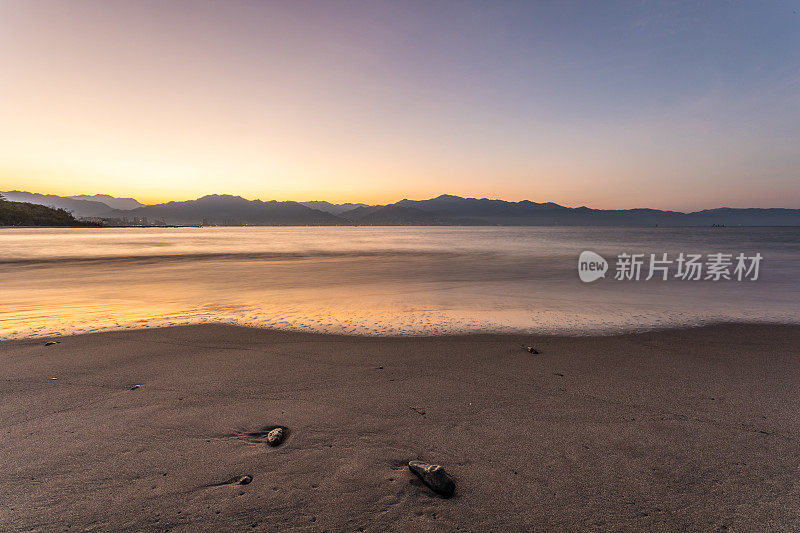 墨西哥海滩上的日出