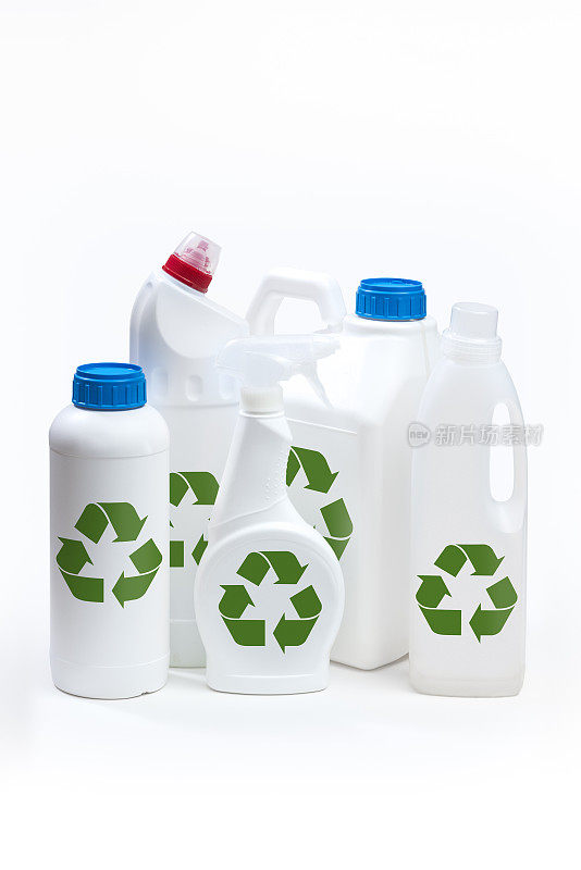 塑料瓶产品概念白色背景配配饰。