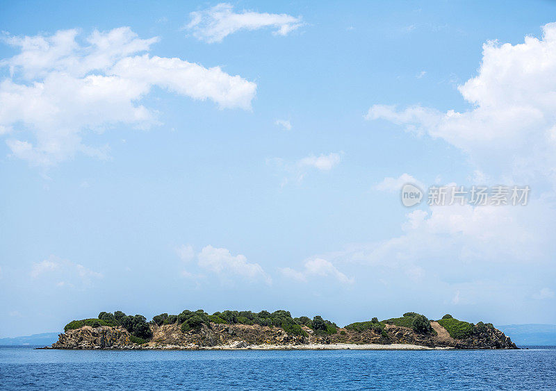 整个岛屿在Halkidiki，乌拉努波利斯，希腊