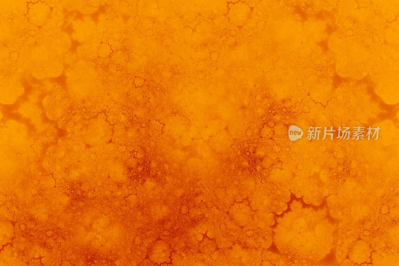 秋天的背景橙色红叶图案感恩节假期秋天脏墨水液体垃圾生锈的纹理抽象枫叶琥珀仿水彩颜料分形艺术