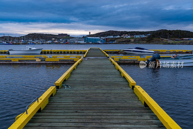 加拿大，Twillingate，港口和渔船的早晨