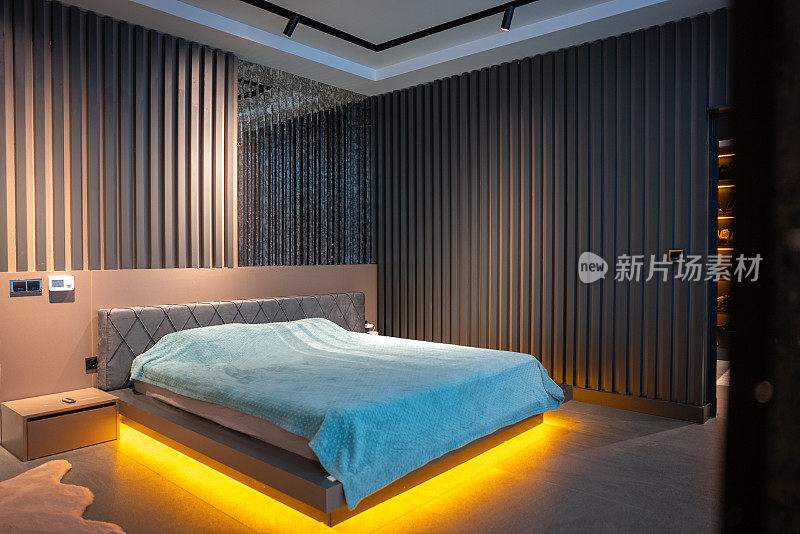 现代卧室夜间照明采用led灯，