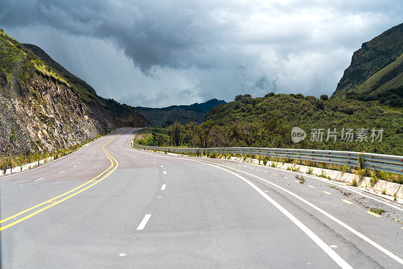 高速公路在厄瓜多尔