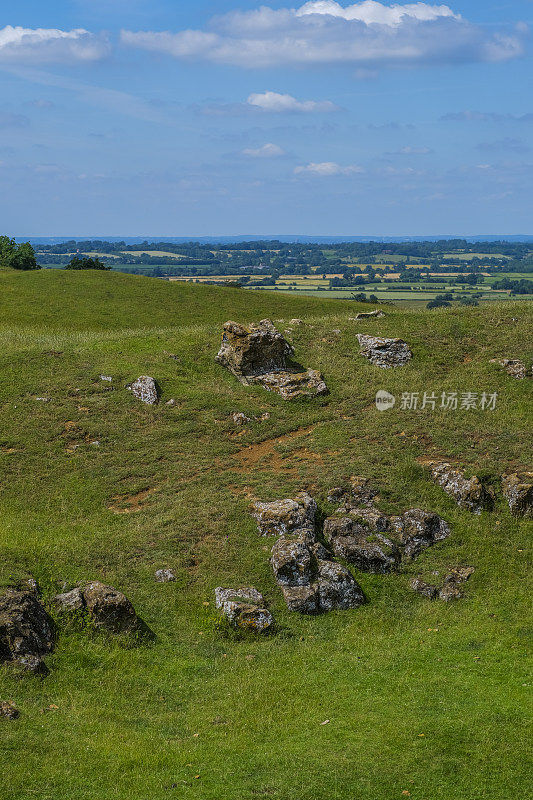 伯顿达塞特山俯瞰英国风景，英国中部的沃里克郡