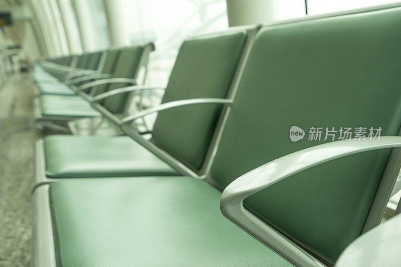 上海浦东机场的长椅