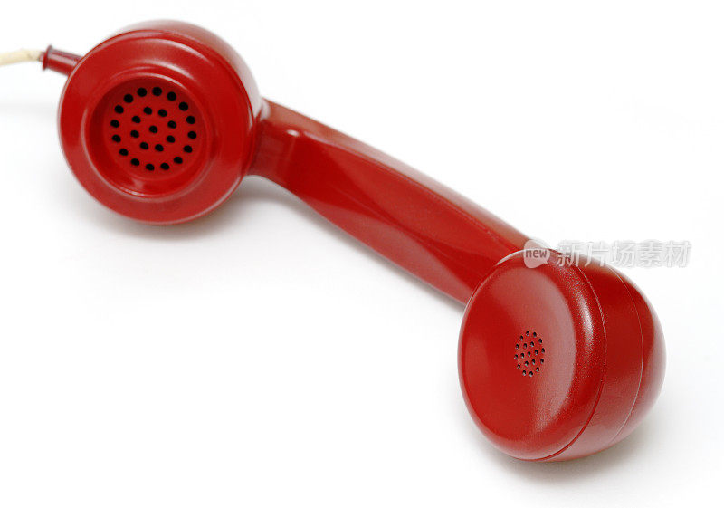 红色复古电话接收器对抗白色
