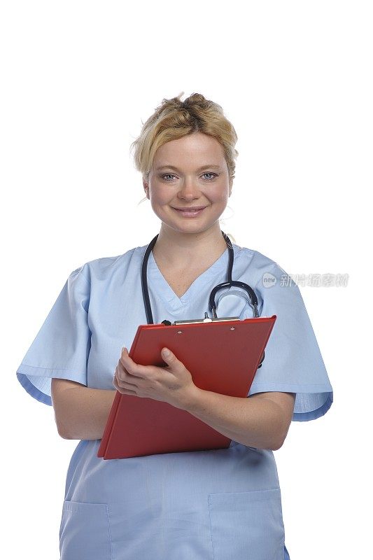 白种护士带听诊器和记录板