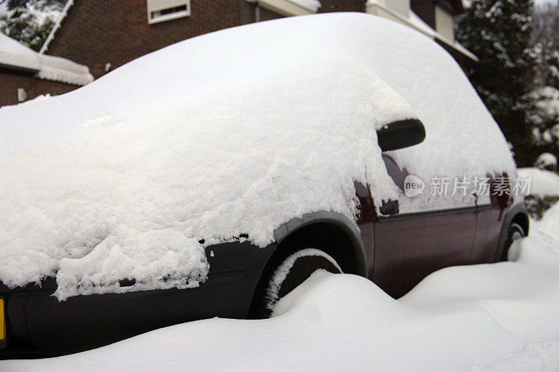 荷兰下大雪