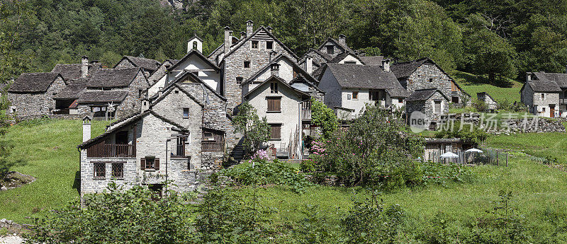 提契诺的一个小山村