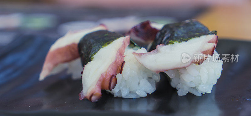 寿司:手握寿司和章鱼