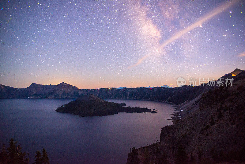 火山口湖和巫师岛