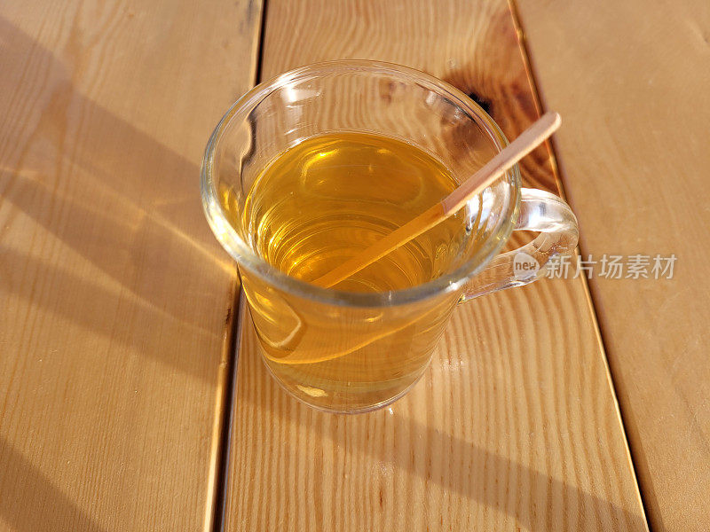 草本茶由美味的有机干叶制成