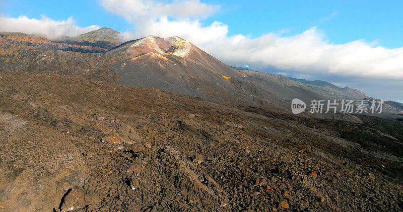 康伯雷维哈火山正式喷发7个月后的“塔乔盖特火山”鸟瞰图