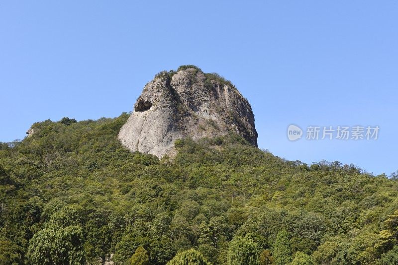 雁荡山，中国浙江省——孤峰