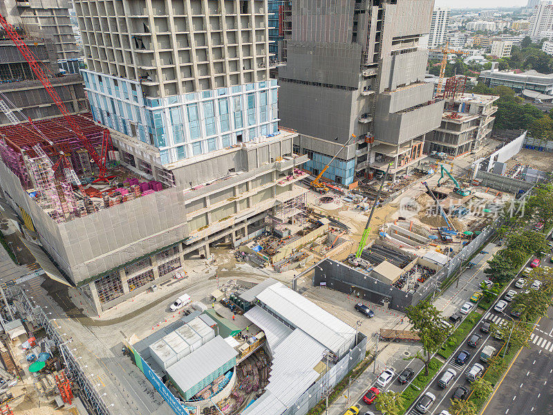 城市建筑工地的无人机鸟瞰图