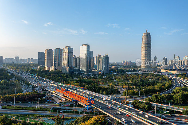 中国郑州全景天际线航拍照片