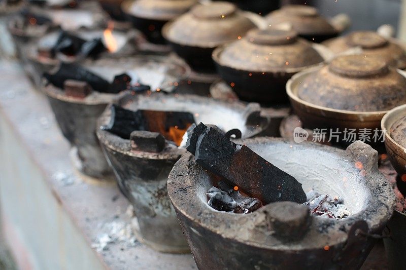 小生意-煲鸡饭