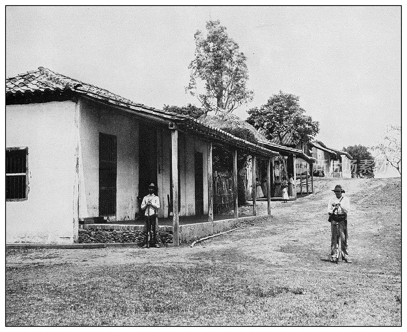 古黑白照片:古巴村庄