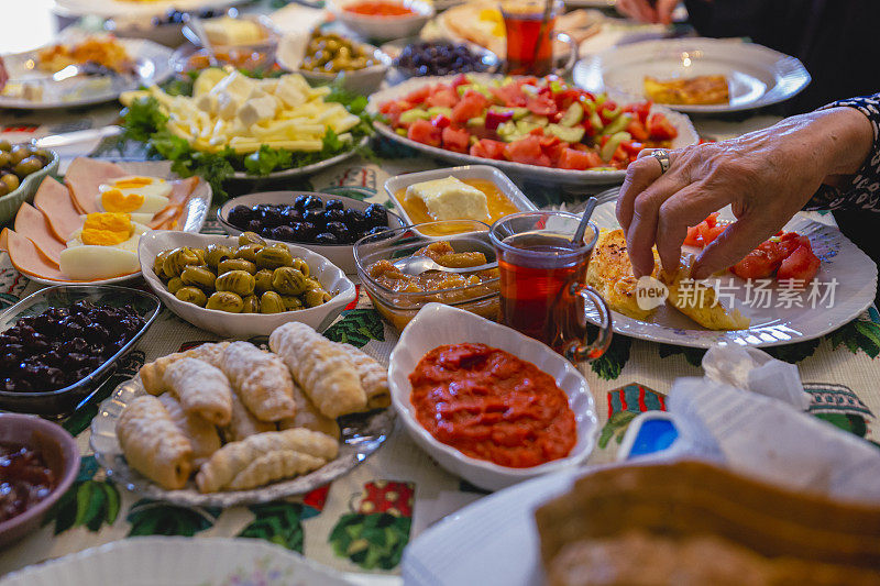 传统土耳其早餐