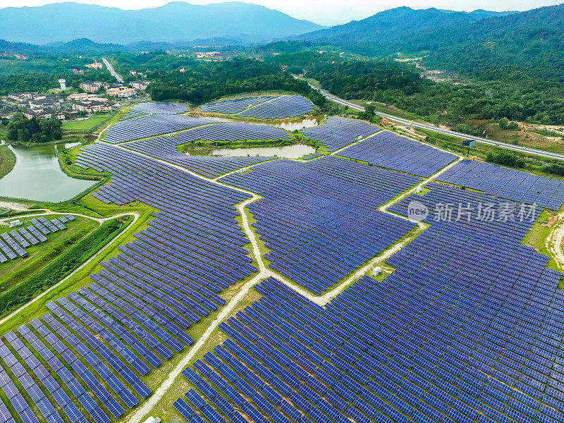 太阳能电板绿色能源生态。