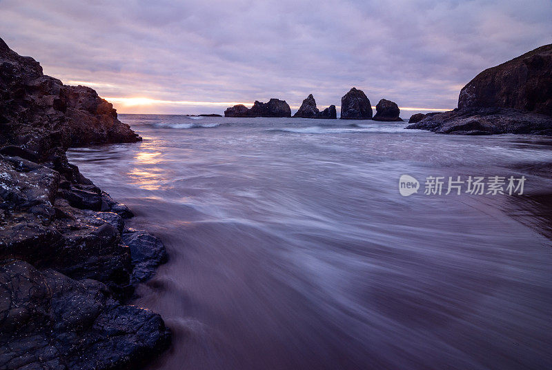 俄勒冈州海岸夕阳