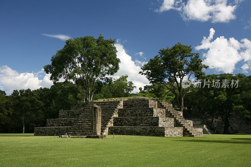 前哥伦布时期科潘城的金字塔
